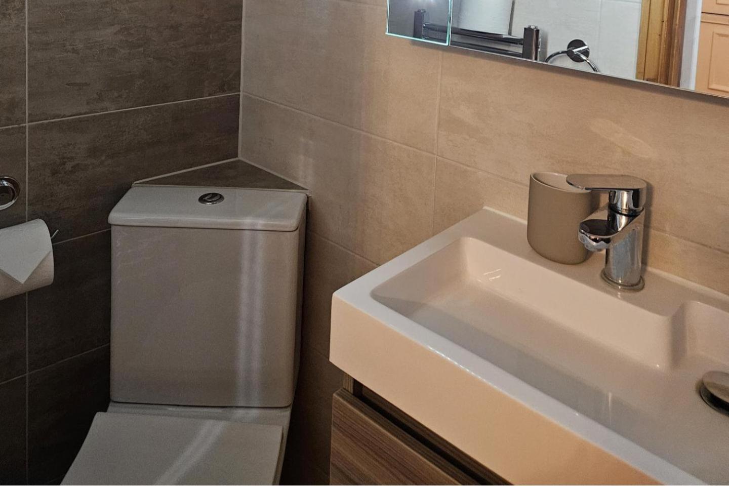 Cockfosters - - Sleeps 3 - Near Underground